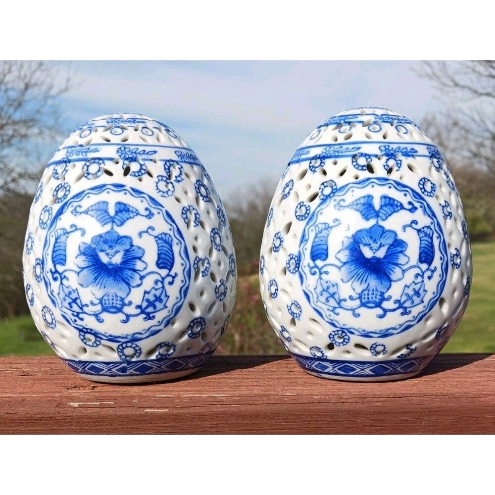 PAIR Bombay Company Reticulated Porcelain China Blue White Egg Figurines 4.25" H - Picture 3 of 5